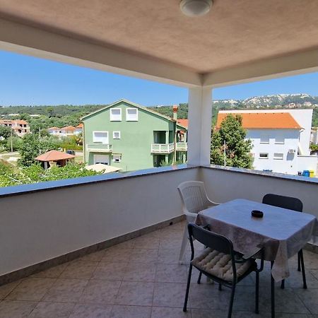 Haus Anica Lägenhet Rab Town Exteriör bild