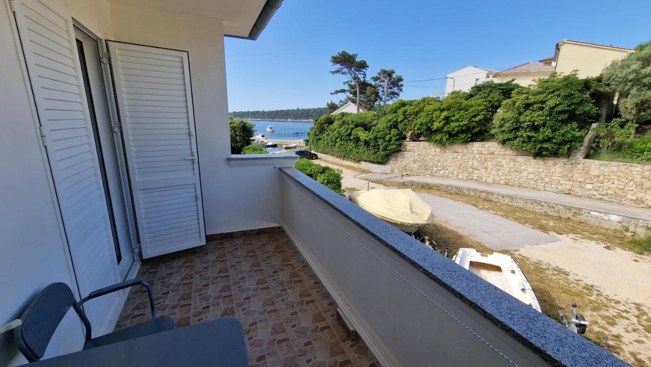 Haus Anica Lägenhet Rab Town Exteriör bild